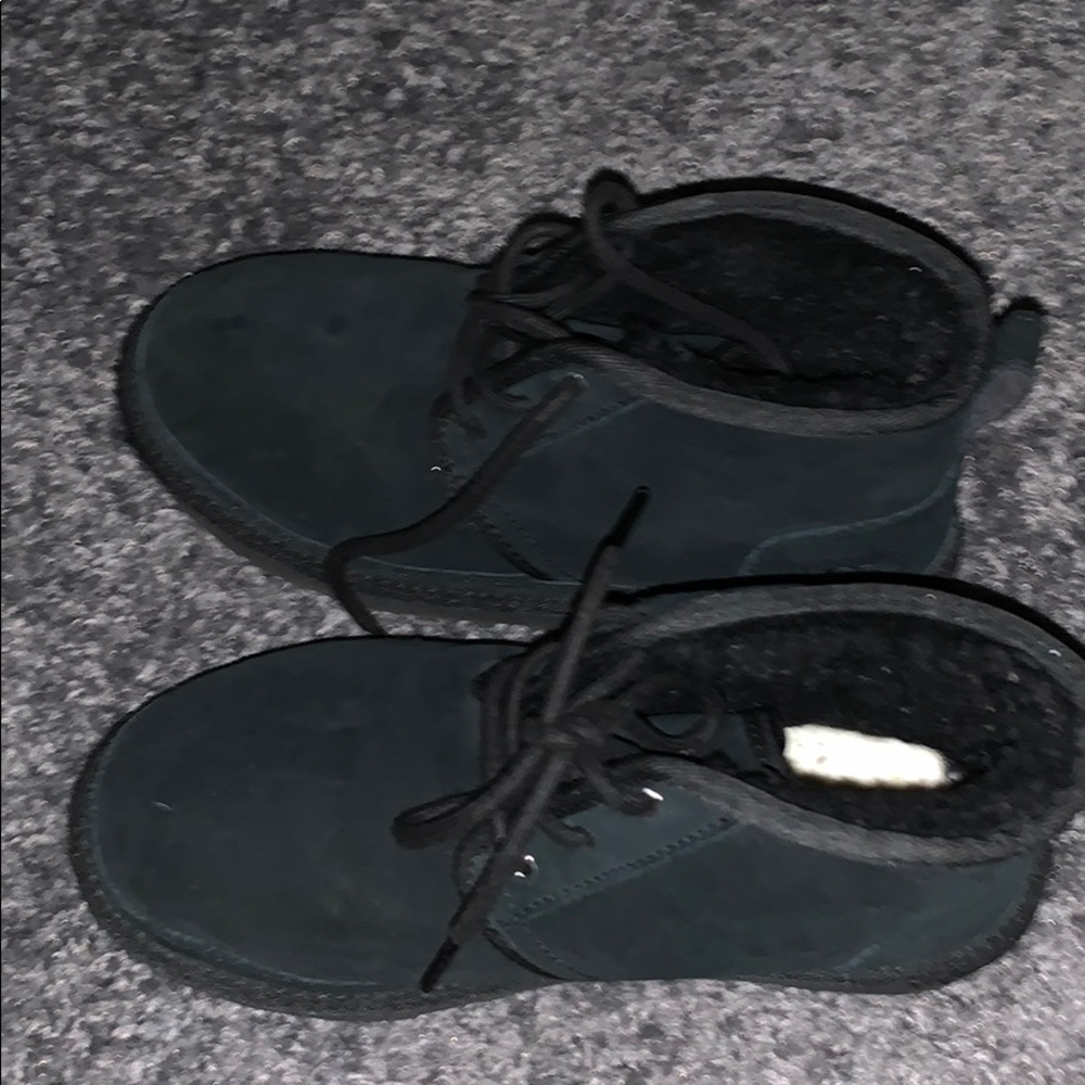 Black uggs